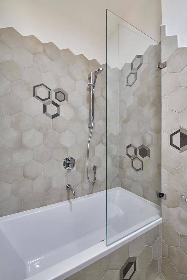Orangehomes Unique Design 3 Bathrooms Flat Budapest Exterior foto